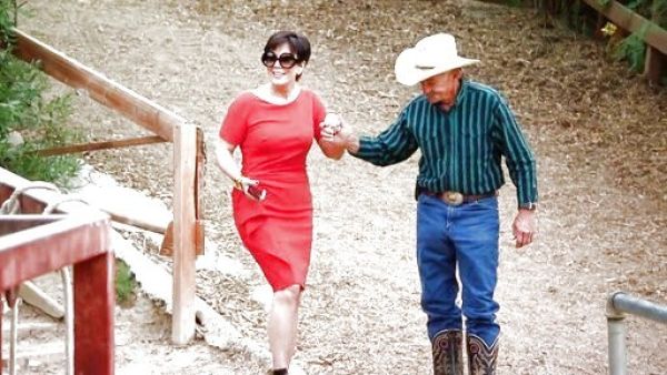 Kris Jenner's Oversized black sunglasses on Keeping Up With The Kardashians