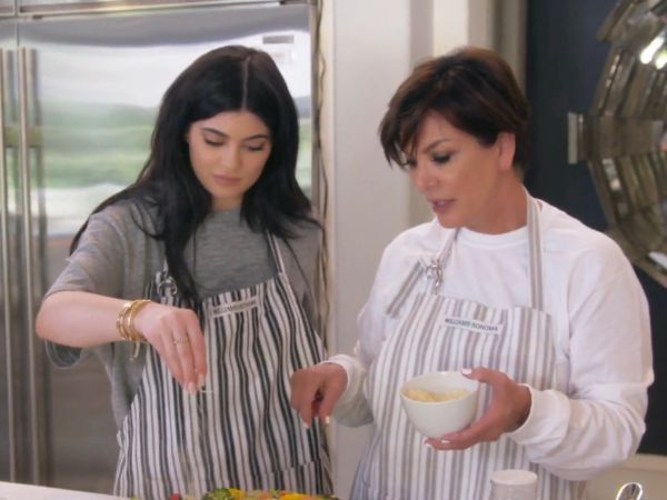 Kylie Jenner's Apron on Keeping Up With The Kardashians