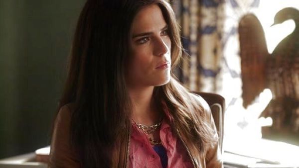 Laurel Castillo's Barry Anchor-Print Check Shirt on How to Get Away With Murder