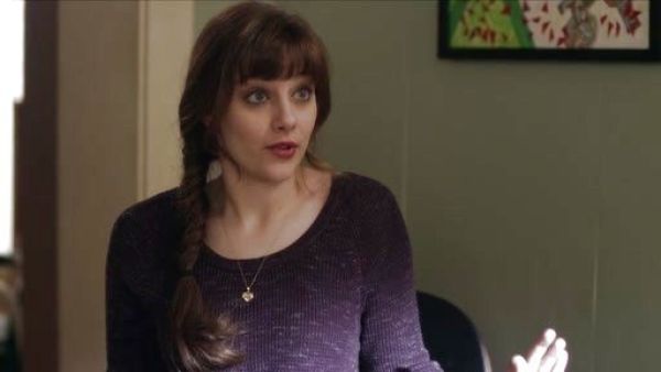 Layla Grant's Belarus Raglan Pullover on Nashville