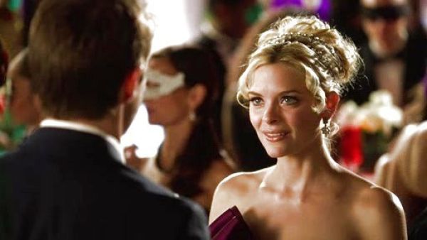 Lemon Breeland's Bow-Detailed Silk-Satin and Silk-Chiffon Gown on Hart of Dixie