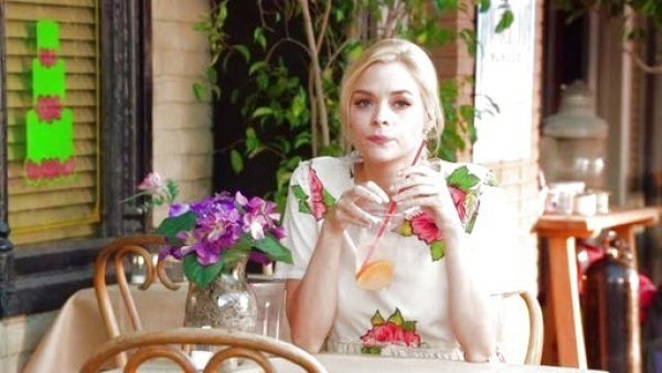 Lemon Breeland's Smock Dress In Rose Print on Hart of Dixie