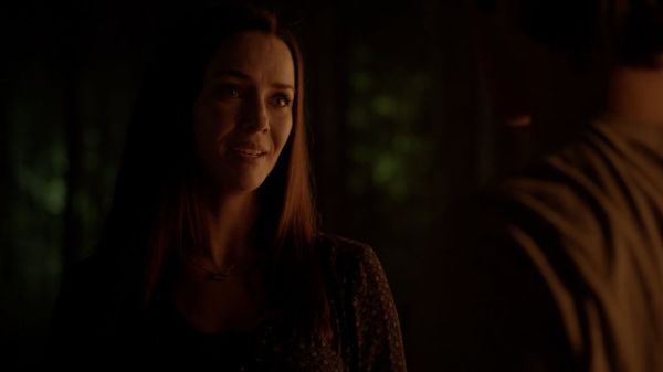 Lily Salvatore's Open Rectangle Necklace on The Vampire Diaries