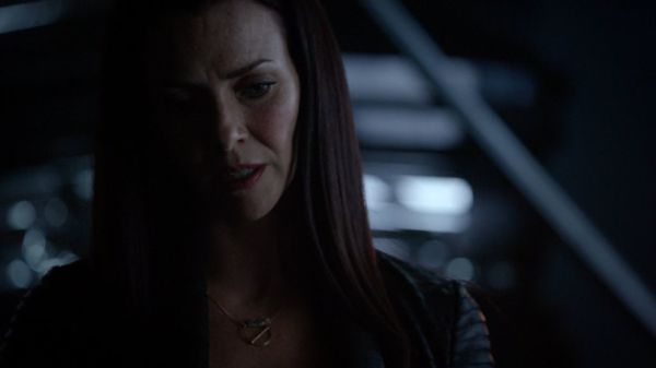 Lily Salvatore's Orbit Necklace on The Vampire Diaries