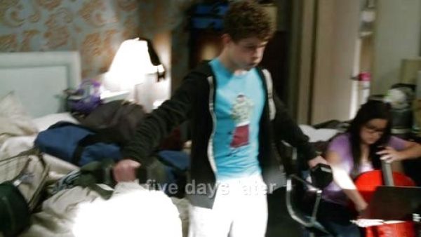 Luke Dunphy's When You Gotta Go... Tee on Modern Family