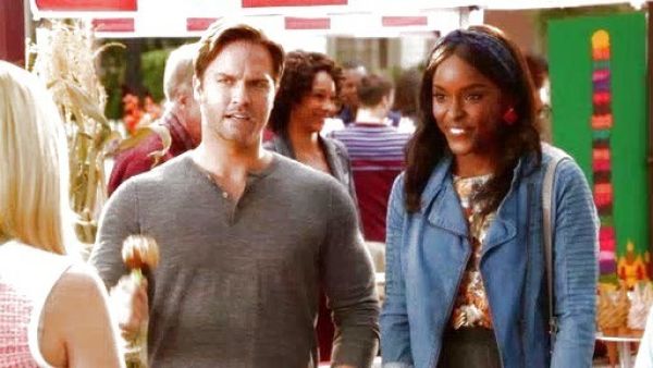 Lynly's Floral Print Crop Top on Hart of Dixie