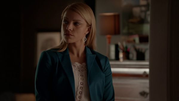Mary Louise's Cutwork Neckline Tank on The Vampire Diaries