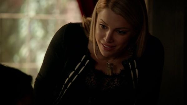 Mary Louise's Scalloped Stripe Cardigan on The Vampire Diaries