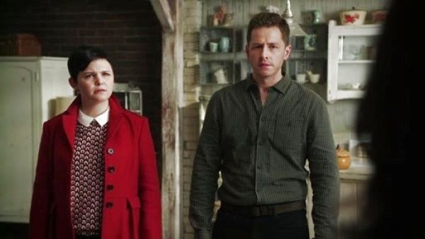 Mary Margaret Blanchard / Snow White's Carmine Crochet Collared Sweater on Once Upon A Time 