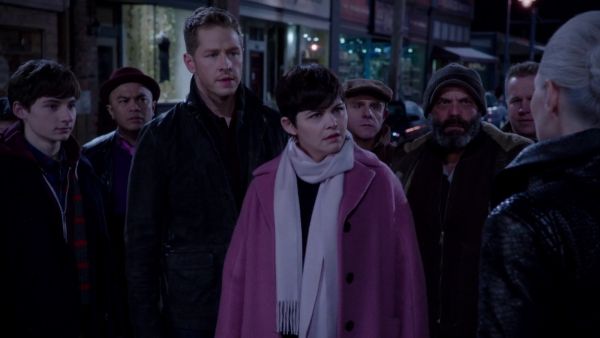 Mary Margaret Blanchard / Snow White's Piombo coat on Once Upon A Time 