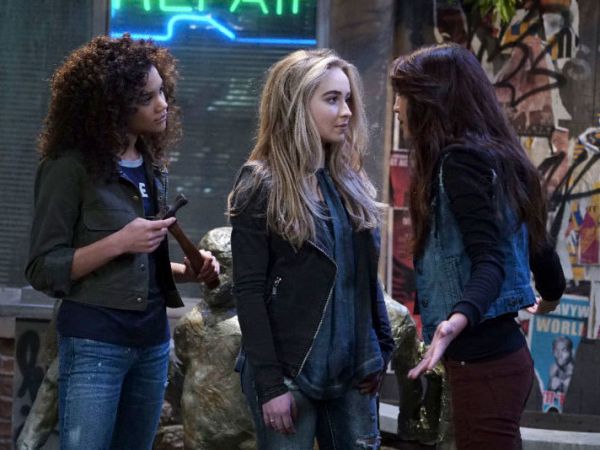 Maya Hart's Tie Neck Top on Girl Meets World