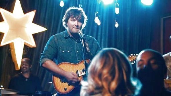 Meatball's Long Sleeve Slim Fit Sawtooth Western Shirt on Hart of Dixie