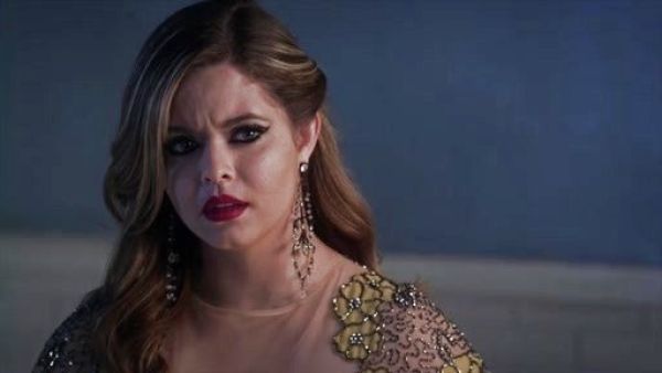 Melissa Hastings's 'Alison' Crystal Chandelier Earrings on Pretty Little Liars