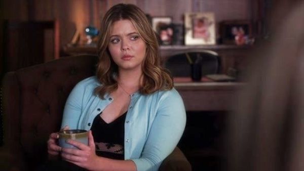 Melissa Hastings's Delicate Lace Back Cardigan on Pretty Little Liars