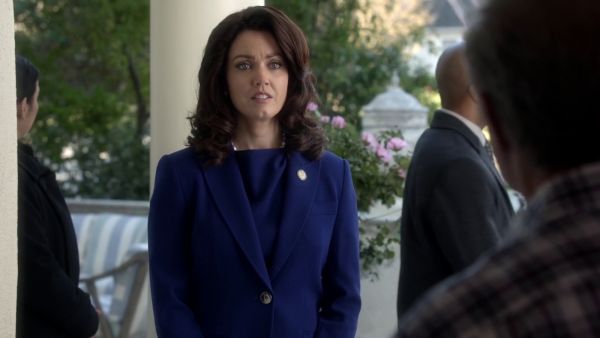 Mellie Grant's Brikena Blazer on Scandal