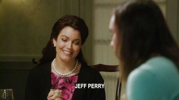 Mellie Grant's Cropped Cardigan on Scandal
