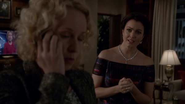 Mellie Grant's Off-the-Shoulder Lurex Jacquard Gown on Scandal
