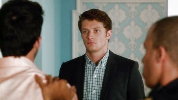 Michael Cordero Jr.'s Secret Wash shirt in Classic Check on Jane the Virgin