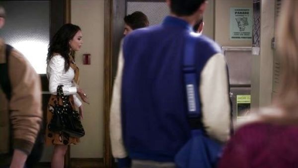 Mona Vanderwaal's Westwood Signature Bag in Licorice Black on Pretty Little Liars