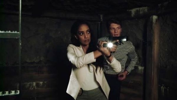 Nadine Hansan's Lanai Bistretch Open Jacket on Jane the Virgin