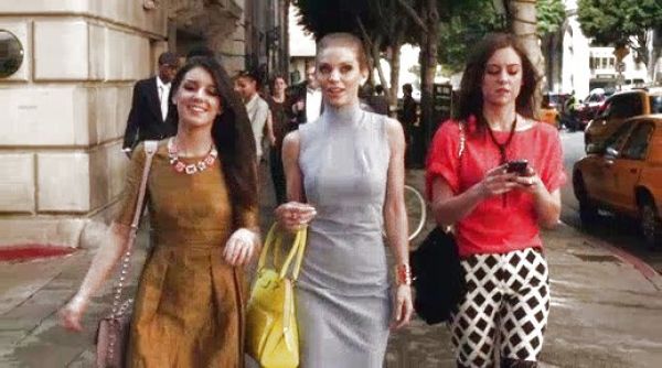 Naomi Clark's Wellesley Maeda Bag in Sunshine on 90210