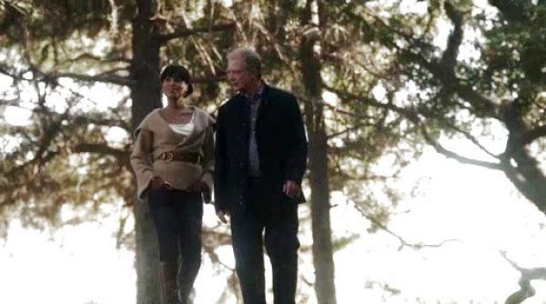 Olivia Pope's Buckle Fastened Jacket on Scandal