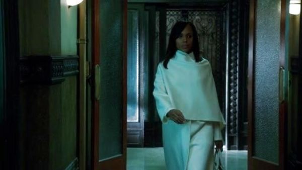 Olivia Pope's Fall 2014 Wrap Coat on Scandal