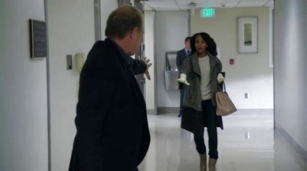 Olivia Pope's Fontana Sweater on Scandal