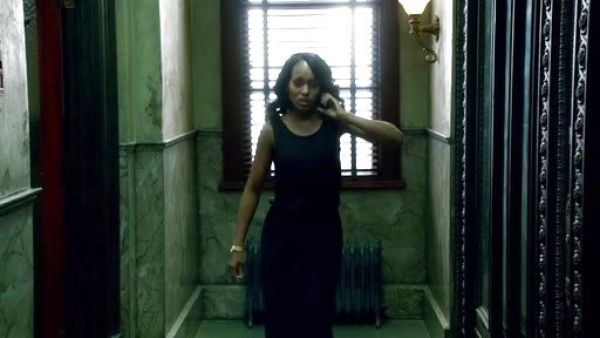 Olivia Pope's Sleeveless Top on Scandal