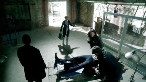 Olivia Pope's Two-tone wool trench coat on Scandal