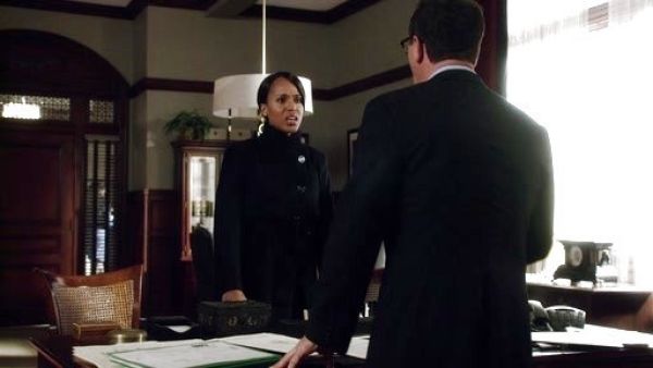 Olivia Pope's Wool Winter Jacket (Long Version) on Scandal