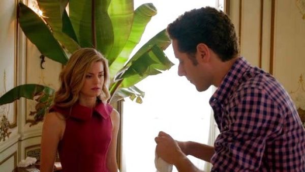 Paige Collins's Collar dress on Royal Pains