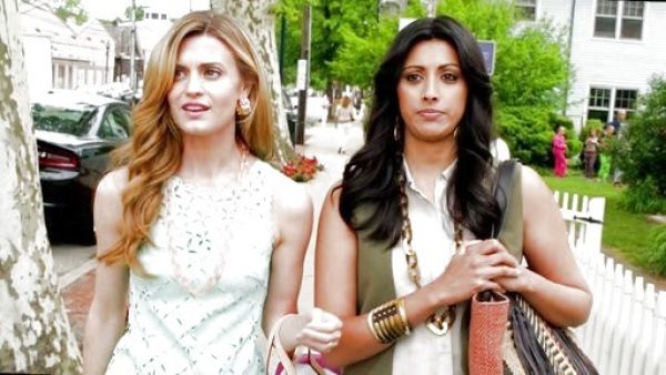 Paige Collins's Laser-cut floral shift dress on Royal Pains