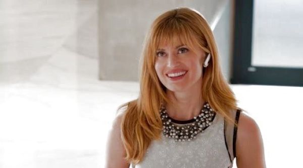 Paige Collins's Silver Bib Necklace on Royal Pains