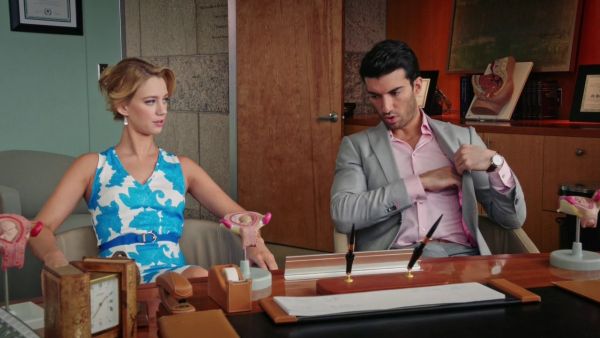 Petra Solano's Carri Paisley Floral Sheath Dress on Jane the Virgin