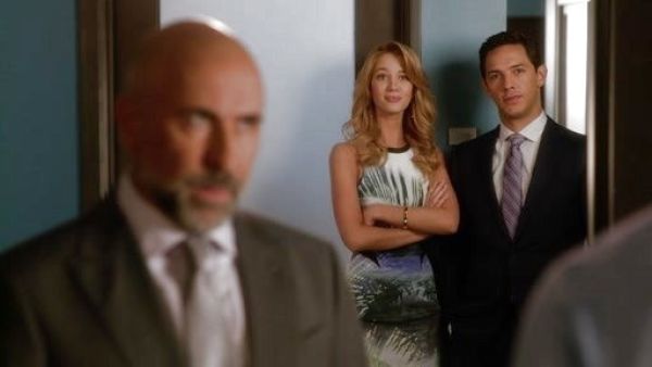 Petra Solano's Palm Tree Print On Signature Stretch Dress on Jane the Virgin