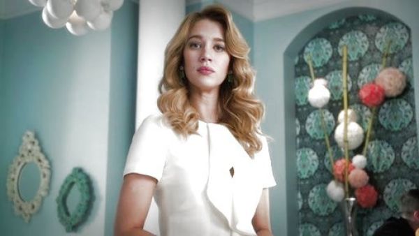 Petra Solano's Ruffle Peplum Top on Jane the Virgin