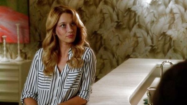 Petra Solano's Striped Convertible Sleeve Portofino Shirt on Jane the Virgin