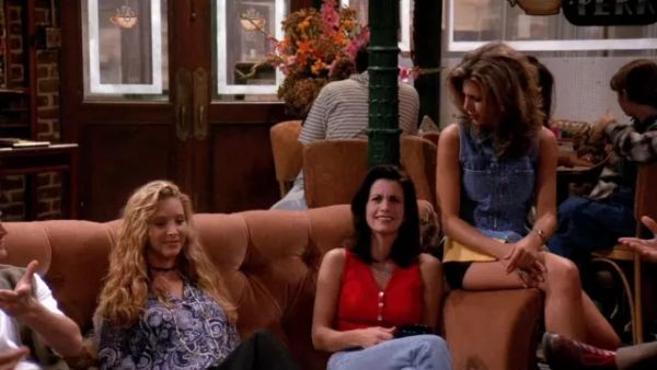 Phoebe Buffay's Blue Paisley Scrub Top - Friends