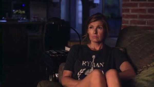 Rayna Jaymes's Ryman Flocked Guitar Tee on Nashville