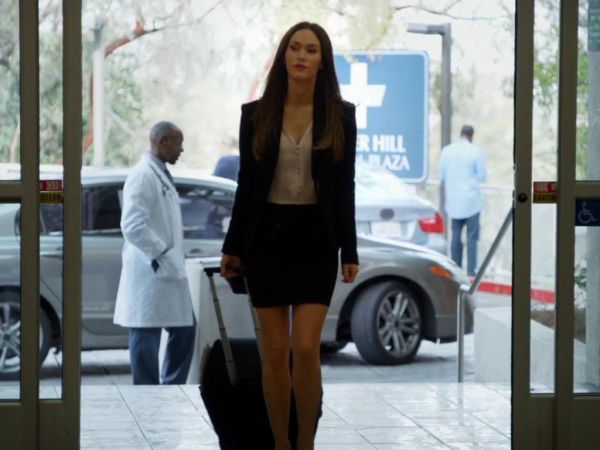 Reagan's Edgemont Skirt on New Girl