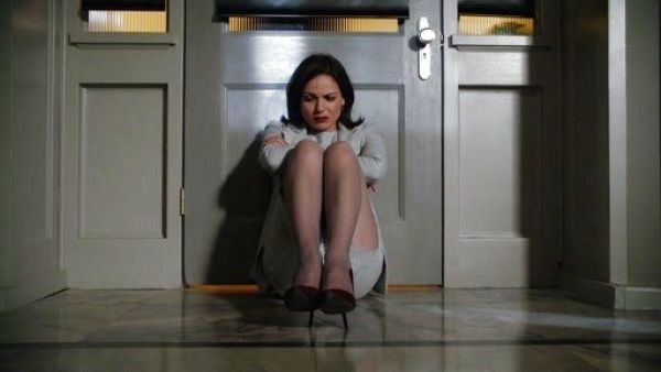 Regina Mills's Point-Toe Pumps on Once Upon A Time 