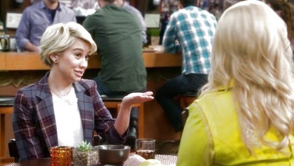 Riley Perrin's Plaid Blazer on Baby Daddy