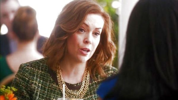 Savi Davis's Britt Tee on Mistresses