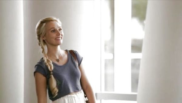 Scarlett O'connor's Super-Cropped Tee on Nashville