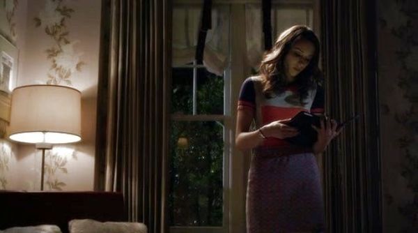 Spencer Hastings's Armstrong Sweater on Pretty Little Liars