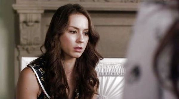 Spencer Hastings's Key to the Sea Top on Pretty Little Liars