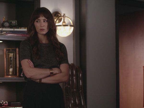 Spencer Hastings's Short Sleeve Cashmere Sweater on Pretty Little Liars