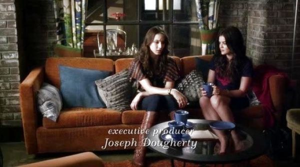 Spencer Hastings's Siri Knee-High Boot on Pretty Little Liars