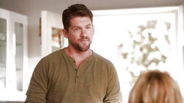 Stosh Lewandoski's Good Grips Click Click Tea Kettle on Weird Loners